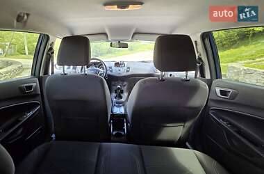 Хэтчбек Ford Fiesta 2013 в Шумске