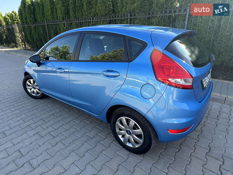 Хэтчбек Ford Fiesta 2012 в Одессе