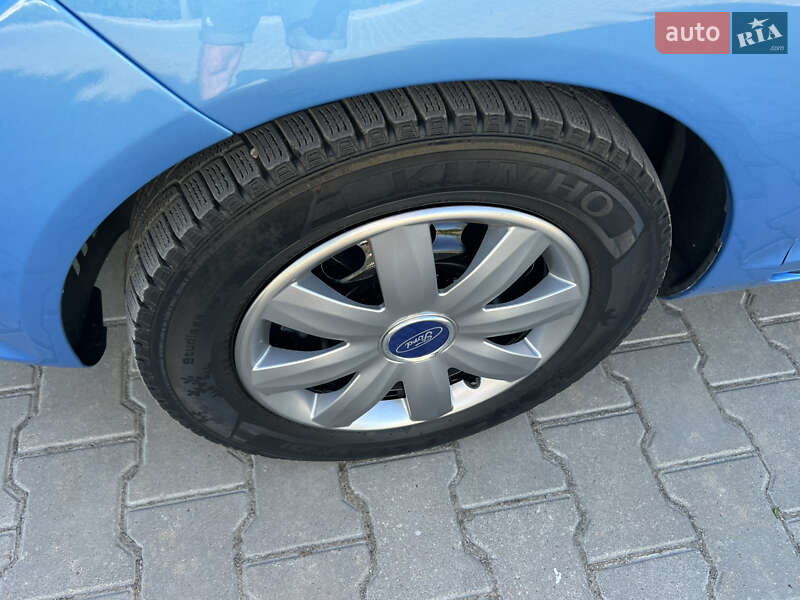 Хэтчбек Ford Fiesta 2012 в Одессе