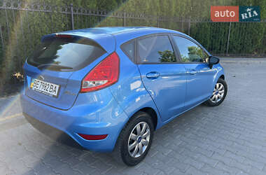 Хэтчбек Ford Fiesta 2012 в 