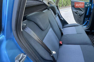 Хэтчбек Ford Fiesta 2012 в 
