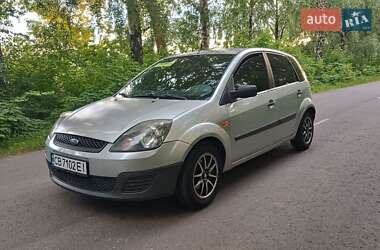 Хэтчбек Ford Fiesta 2006 в Мене