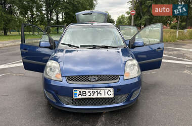 Хэтчбек Ford Fiesta 2007 в 