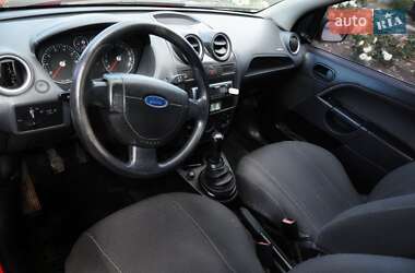 Хэтчбек Ford Fiesta 2007 в 