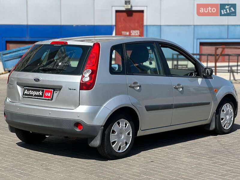 Хэтчбек Ford Fiesta 2005 в Одессе