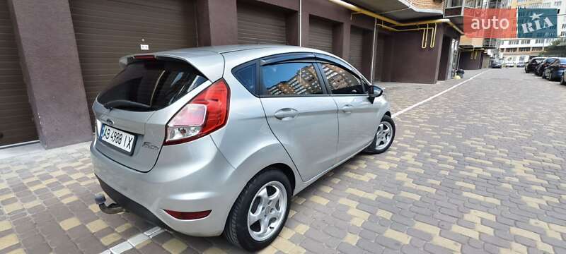 Хэтчбек Ford Fiesta 2012 в Виннице