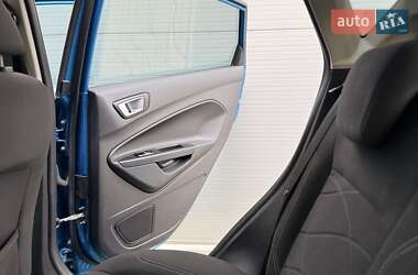 Хэтчбек Ford Fiesta 2013 в 