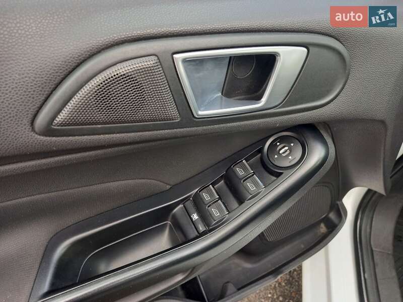 Хэтчбек Ford Fiesta 2013 в Броварах