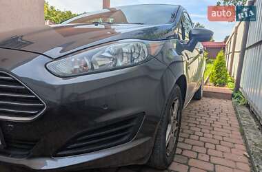 Хэтчбек Ford Fiesta 2018 в 
