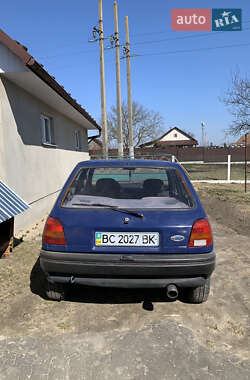 Хэтчбек Ford Fiesta 1992 в 