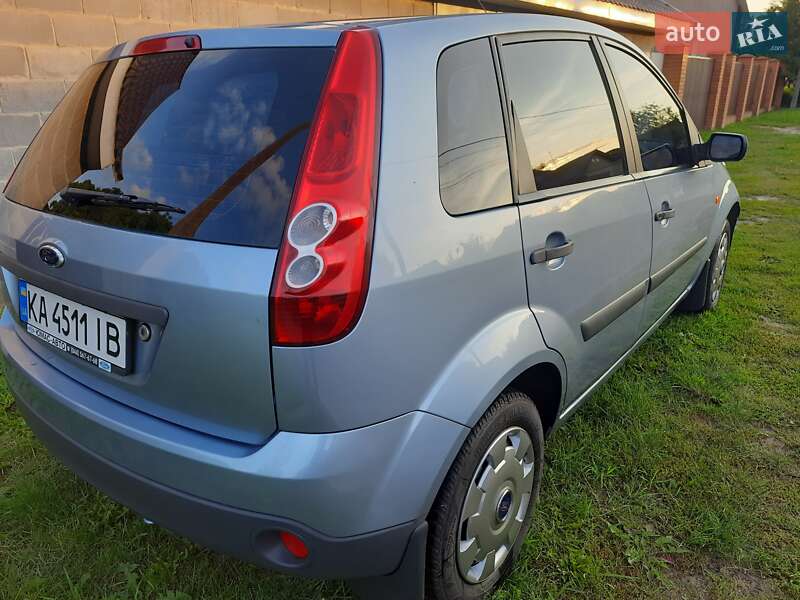 Хетчбек Ford Fiesta 2007 в Києві