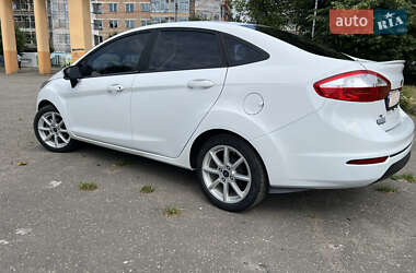 Седан Ford Fiesta 2019 в Ивано-Франковске