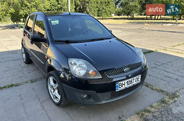 Хэтчбек Ford Fiesta 2008 в 