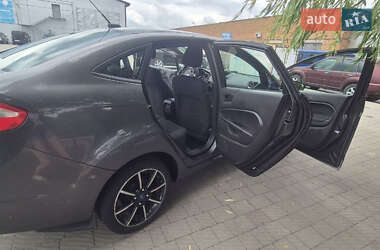 Седан Ford Fiesta 2018 в 