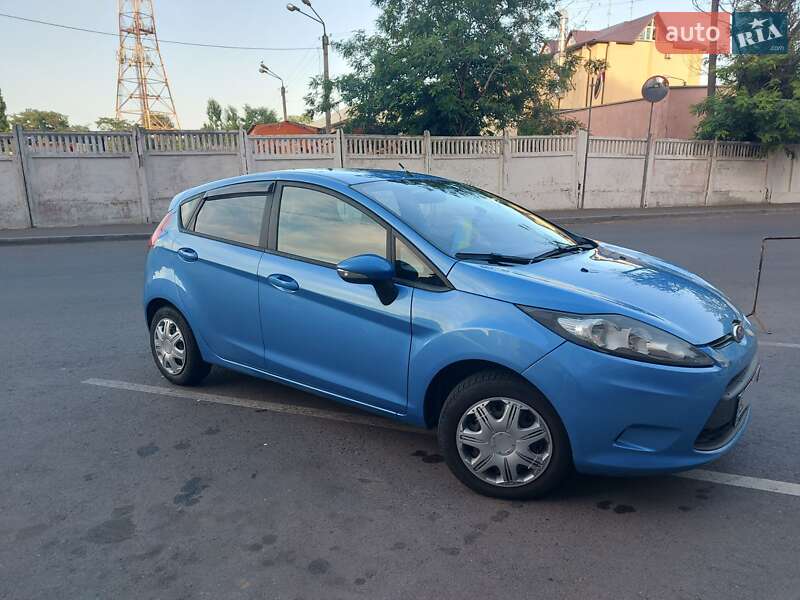 Хэтчбек Ford Fiesta 2011 в Одессе
