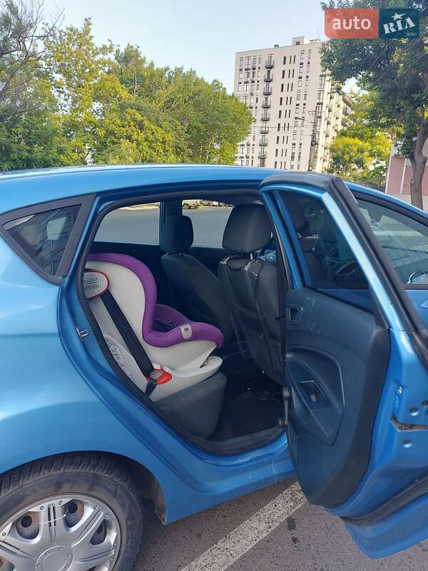 Хэтчбек Ford Fiesta 2011 в Одессе
