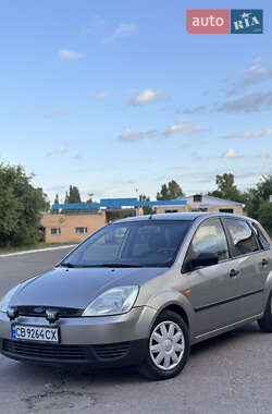 Хетчбек Ford Fiesta 2003 в Чернігові