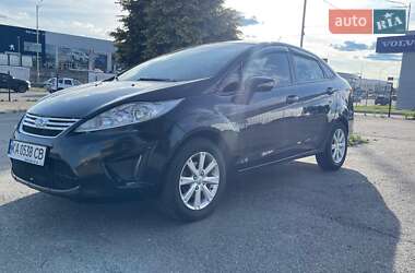 Седан Ford Fiesta 2012 в Києві