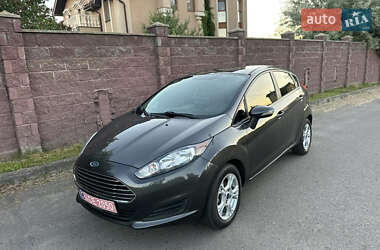 Хэтчбек Ford Fiesta 2016 в Ровно