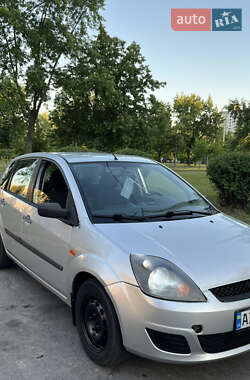Хетчбек Ford Fiesta 2008 в Києві