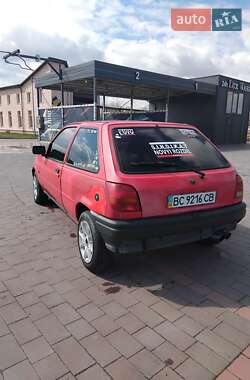 Хэтчбек Ford Fiesta 1993 в 