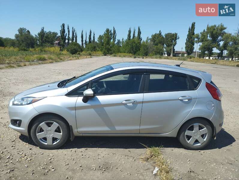 Хетчбек Ford Fiesta 2017 в Кривому Розі