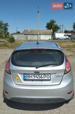 Хэтчбек Ford Fiesta 2017 в 