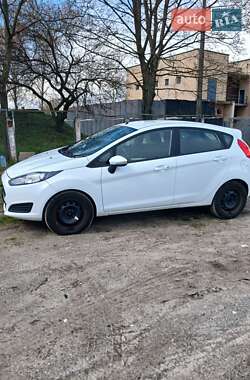 Хэтчбек Ford Fiesta 2016 в Киеве