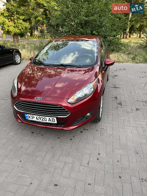 Хэтчбек Ford Fiesta 2017 в Запорожье фото 2 Хэтчбек Ford Fiesta 2017 в Запорожье