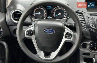 Седан Ford Fiesta 2019 в 