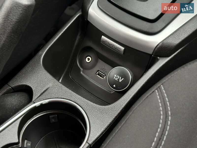 Седан Ford Fiesta 2019 в Шептицькому