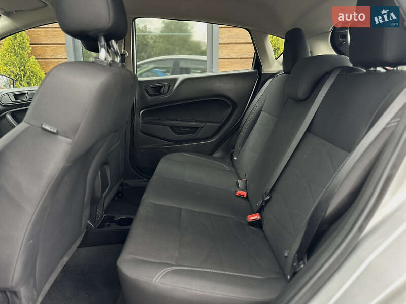 Седан Ford Fiesta 2019 в Шептицькому