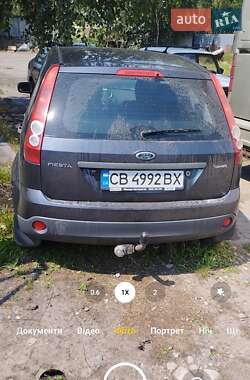 Хэтчбек Ford Fiesta 2007 в 
