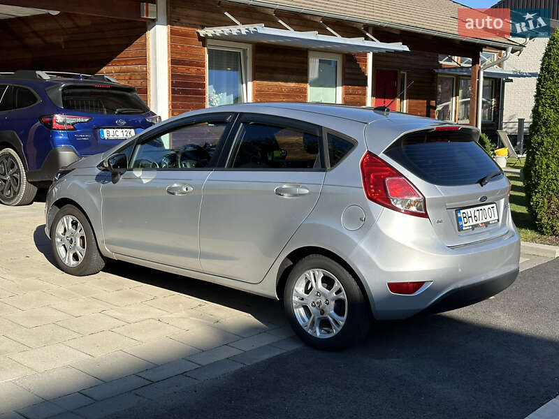 Хэтчбек Ford Fiesta 2013 в Николаеве