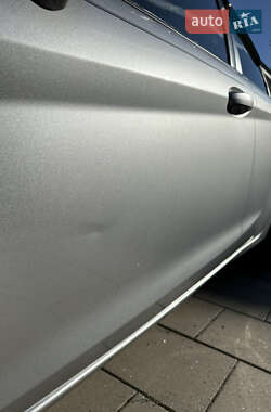 Хетчбек Ford Fiesta 2013 в 