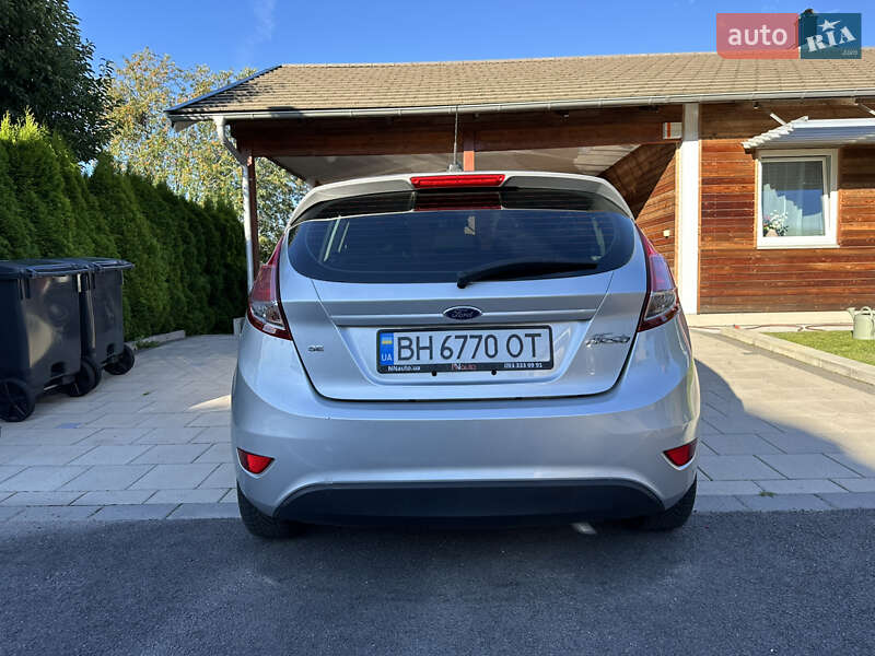 Хэтчбек Ford Fiesta 2013 в Николаеве