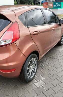 Хэтчбек Ford Fiesta 2013 в Ивано-Франковске