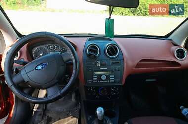 Хетчбек Ford Fiesta 2008 в 