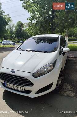 Хэтчбек Ford Fiesta 2013 в 