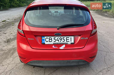 Хэтчбек Ford Fiesta 2010 в 