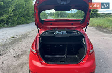 Хэтчбек Ford Fiesta 2010 в 