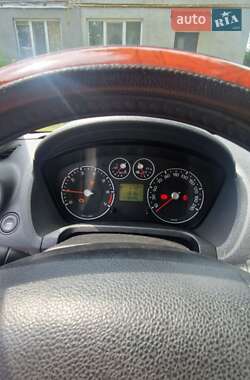 Хетчбек Ford Fiesta 2007 в 