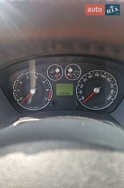 Хетчбек Ford Fiesta 2007 в 
