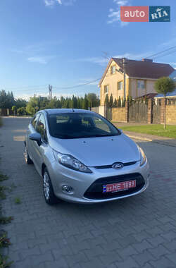 Хэтчбек Ford Fiesta 2012 в Луцке