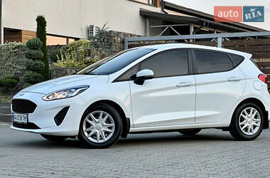 Хэтчбек Ford Fiesta 2018 в 