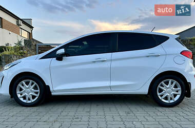 Хэтчбек Ford Fiesta 2018 в 