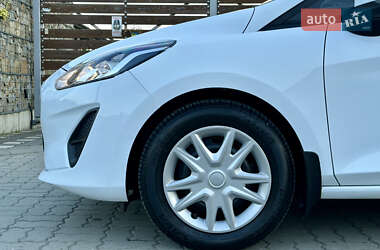 Хэтчбек Ford Fiesta 2018 в 