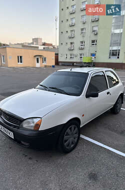 Хэтчбек Ford Fiesta 2000 в 