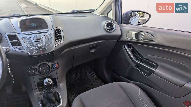 Хэтчбек Ford Fiesta 2013 в Киеве