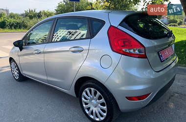Хэтчбек Ford Fiesta 2010 в 